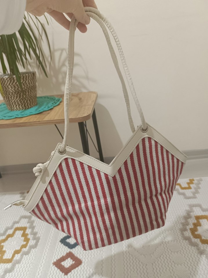 Kırmızı Çizgili Fermuarlı Bohem Kadın Çantası - Görsel 3