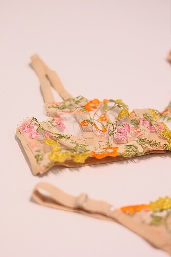 Beden Flora Bra Set
