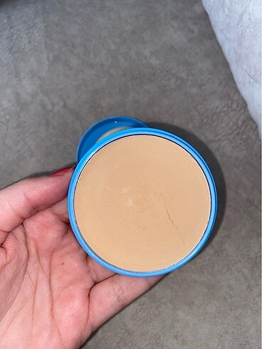 Beden RIMMEL LONDON PUDRA
