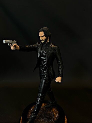 Beden John Wick figürü 20 cm
