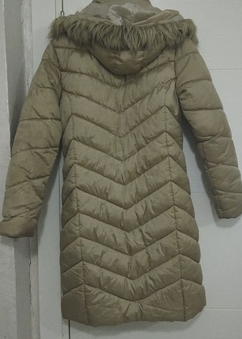 Kürk Detaylı Bej Uzun Kadın Kışlık Mont - Görsel 2