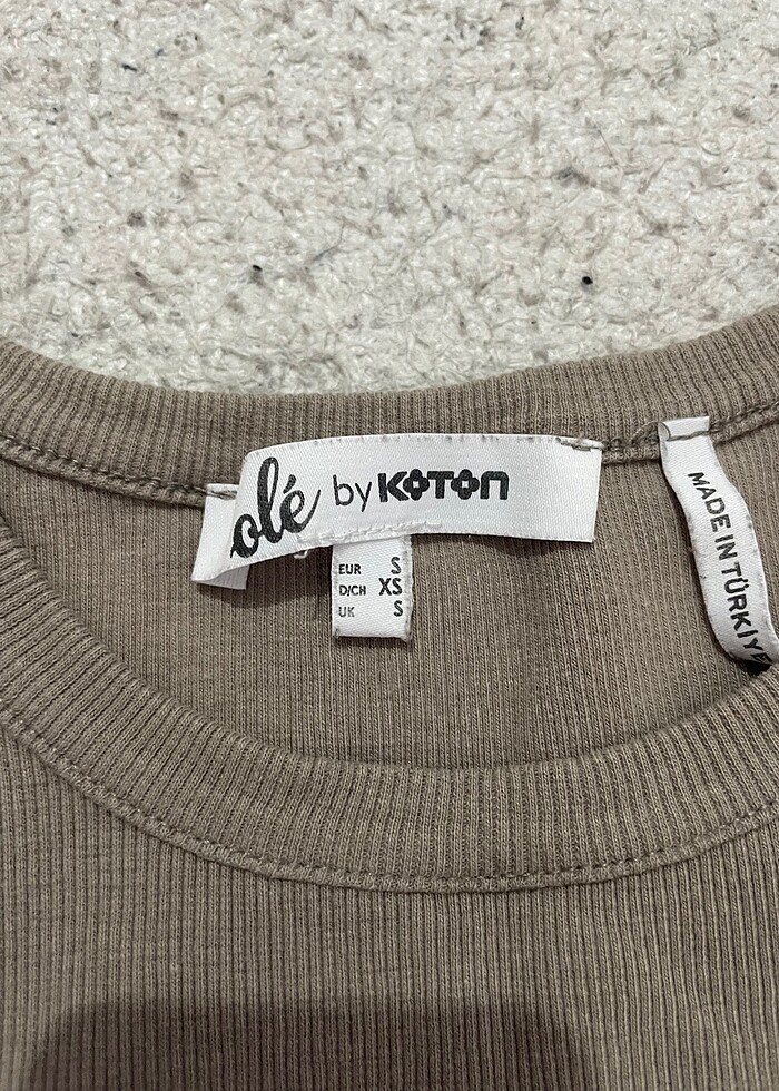 Crop tshirt - Görsel 2