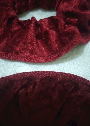 Bordo Kadife Fırfırlı Saç Tokası - Görsel 3