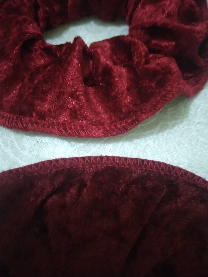 Bordo Kadife Fırfırlı Saç Tokası - Görsel 3