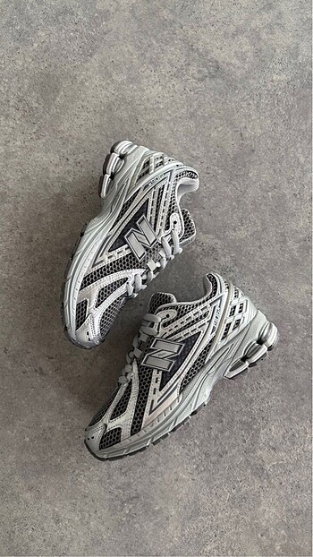 New Balance 1906 r grey