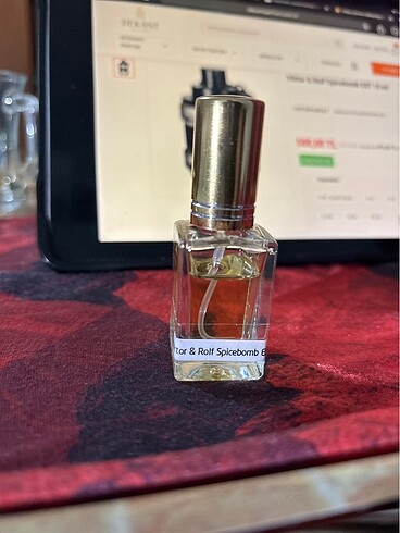 VİKTOR&ROLF SPİCEBOMB EDT