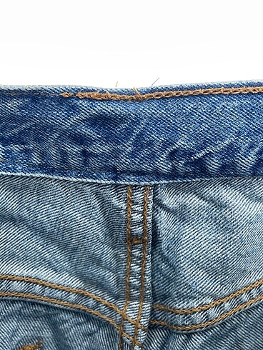 33 Beden mavi Renk PreLoved Jean / Kot %70 İndirimli.