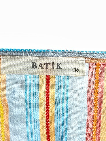 36 Beden çeşitli Renk Batik Bluz %70 İndirimli.