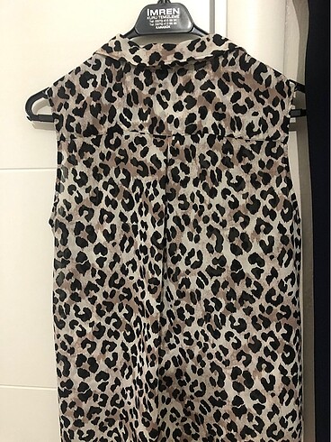 36 Beden H&M Leopar Desen, Şifon Kolsuz Yazlık