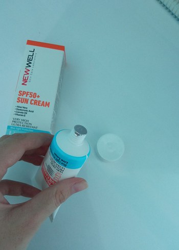  Beden New Well SPF50 Güneş Kremi