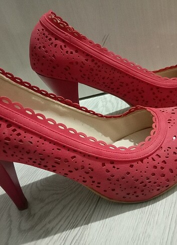 Diğer Stiletto