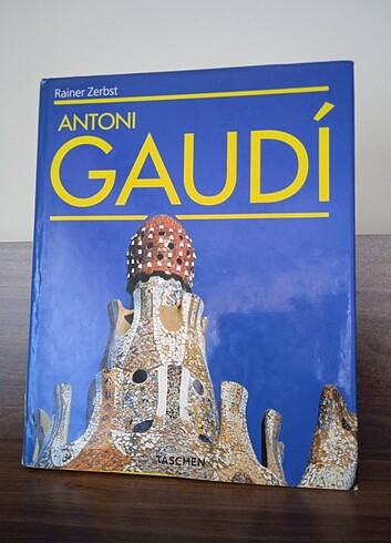 Beden Gaudi - Taschen (Ciltli)