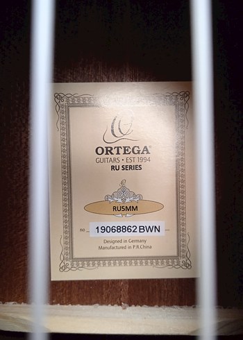 Ortega RU5MM Concert Ukulele ve Aksesuarlar - Görsel 9