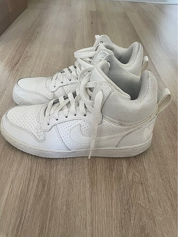 Nike Sneaker