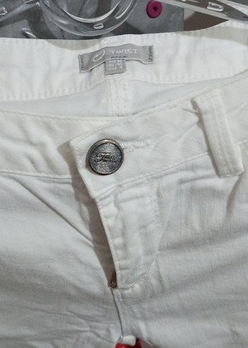 Düğmeli Beyaz Pamuklu Kadın Pantolon - Görsel 2