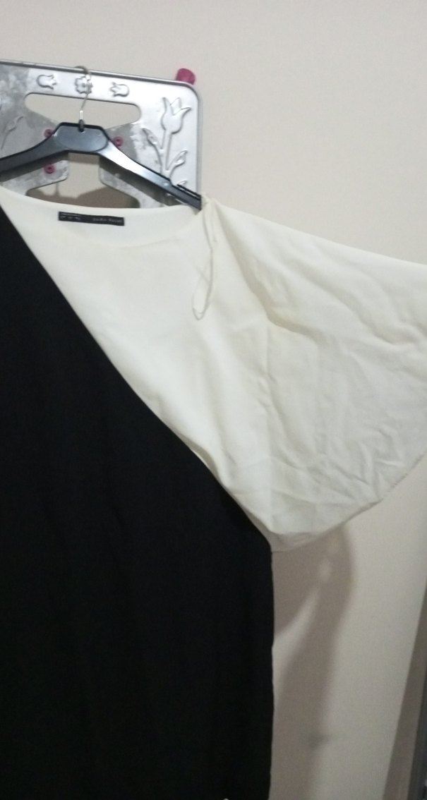 Beyaz Siyah Midi Elbise - Görsel 3