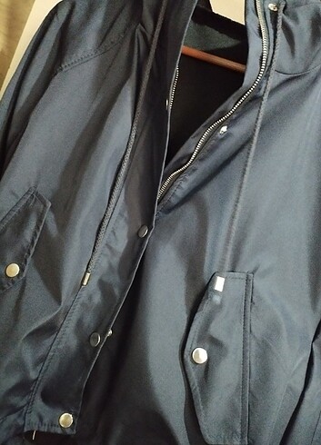Lacivert oversize kapüşonlu yağmurluk