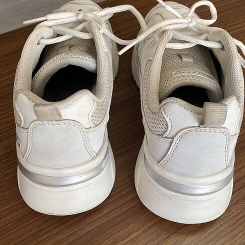 36 Beden beyaz Renk Skechers Kadın Beyaz 36 numara -23cm