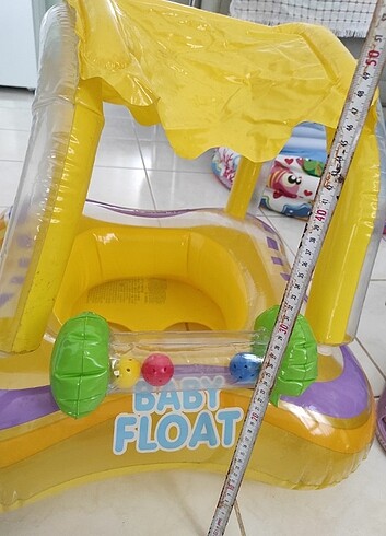 Bebek güneşlikli oyuncaklı su botu