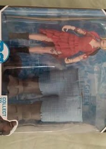 Beden Kırmızı Elbiseli Harley Quinn Figürü