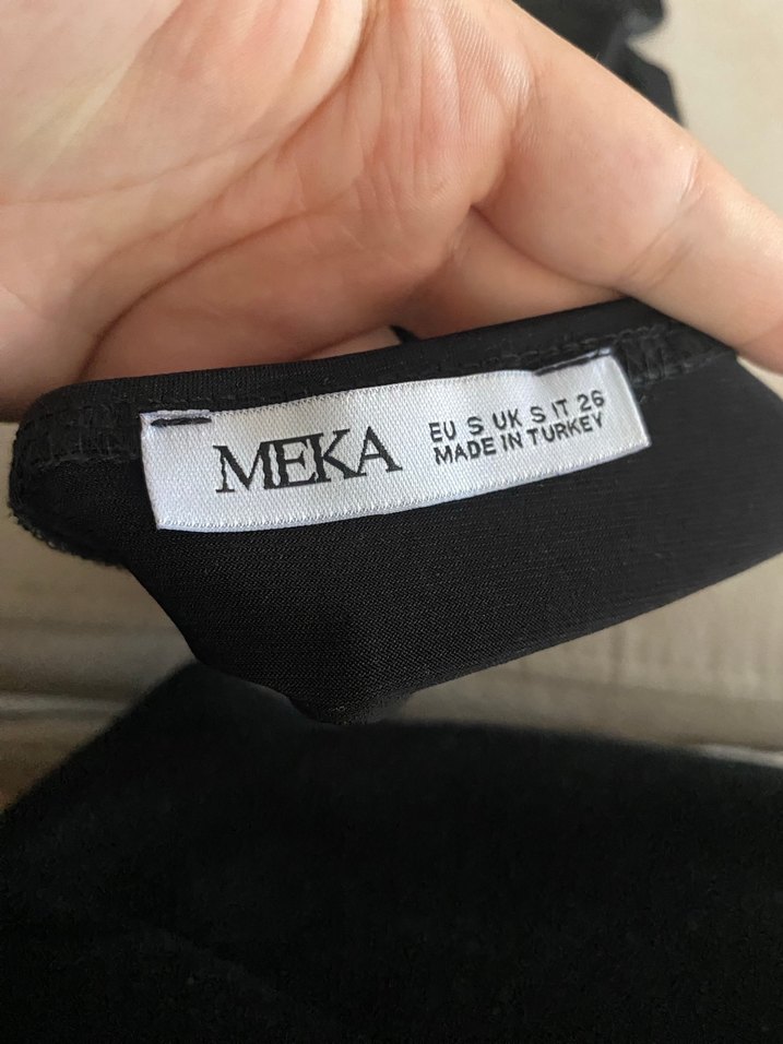 Siyah crop - Görsel 3