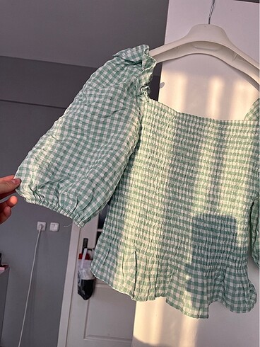 Primark Kareli crop