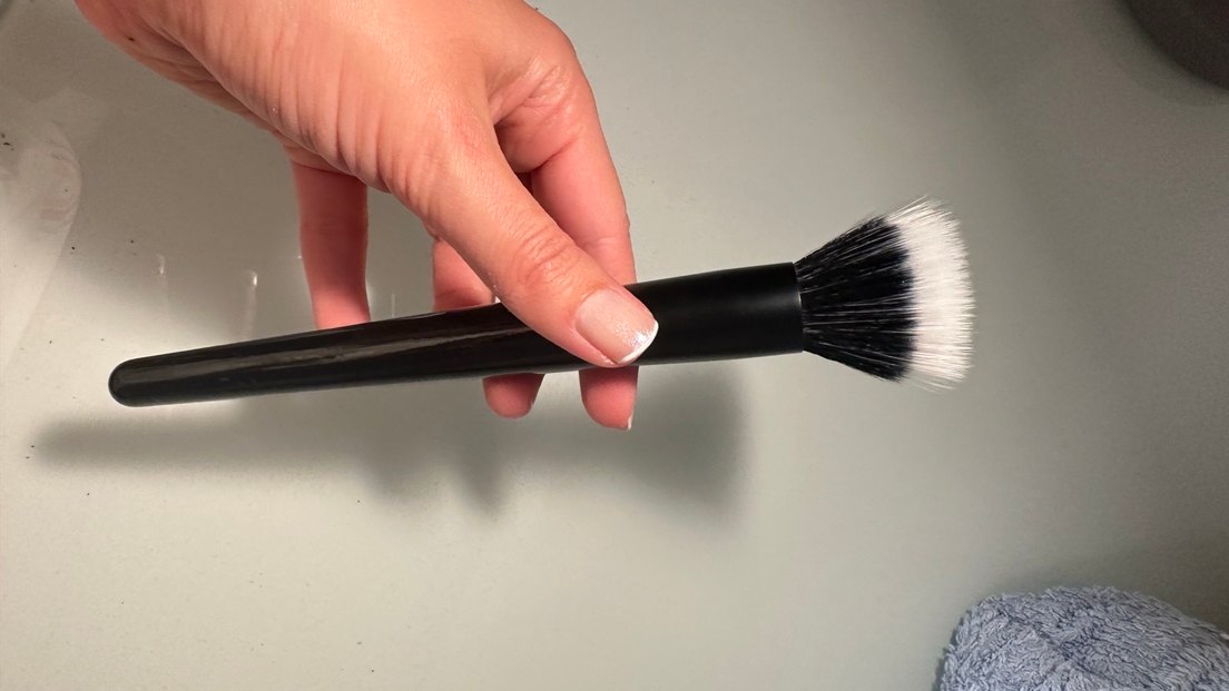 H&M STIPPLING BRUSH Allık,fondöten fırça - Görsel 2