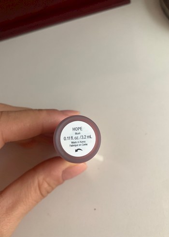  Beden Rare Beauty mini hope Allık