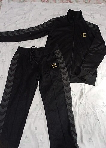 xs Beden siyah Renk Hummel orijinal eşofman takımı