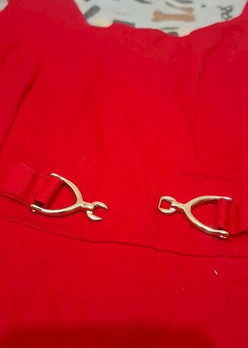 Kırmızı V Yaka Kemer Detaylı Kalem Elbise - Görsel 4