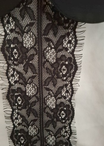 Dantel Detaylı Siyah Yaka Beyaz Kadın Gömlek - Görsel 5