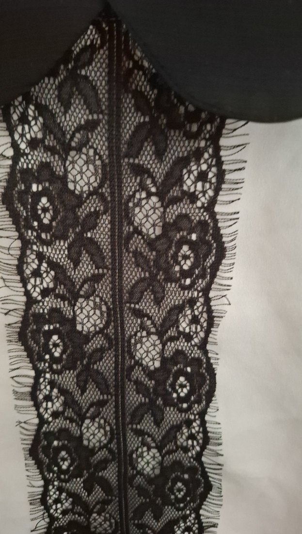 Dantel Detaylı Siyah Yaka Beyaz Kadın Gömlek - Görsel 5