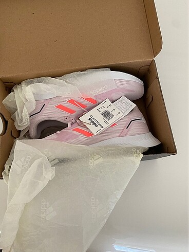 Adidas spor ayakkabı