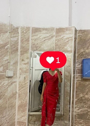 Drapeli Kırmızı V Yaka Uzun Elbise