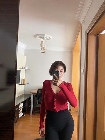 Kırmızı crop triko