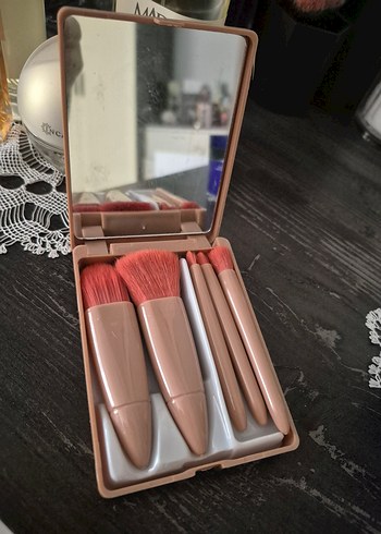 çanta boy makyaj fırça seti - Görsel 3