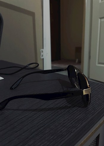 Klasik Siyah Tokalı Kadın Güneş Gözlüğü - Görsel 3