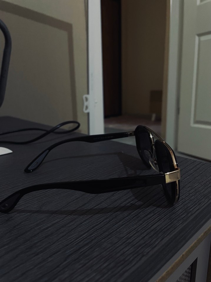 Klasik Siyah Tokalı Kadın Güneş Gözlüğü - Görsel 3