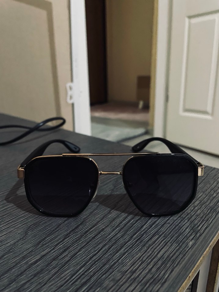 Klasik Siyah Tokalı Kadın Güneş Gözlüğü - Görsel 2