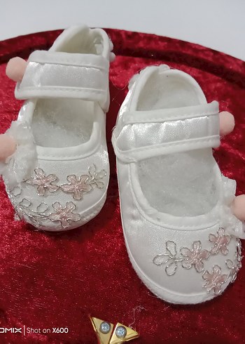 Kız Çocuk Beyaz Nakışlı Dantel Ayakkabı - Görsel 3