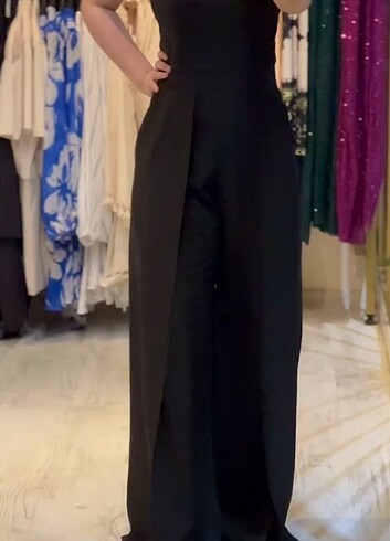 Yırtmaçlı şık tulum bedenleri mevcuttur etiketli  - Görsel 2