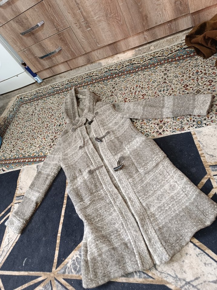 Düğmeli Kapüşonlu Uzun Gri Kaban - Görsel 2