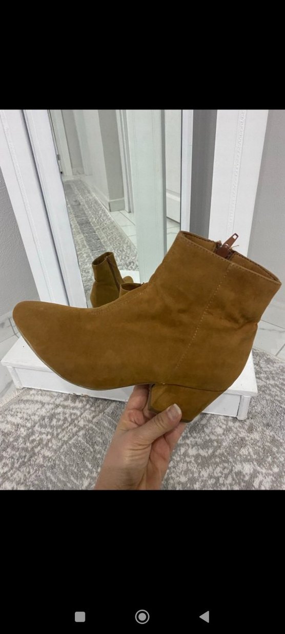 Bej Süet Kadın Topuklu Bot - Görsel 2