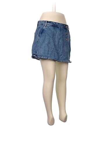 Zara Zara Mini Şort %70 İndirimli.