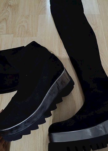 Siyah Süet Dolgu Topuklu Dizüstü Çizme - Görsel 2