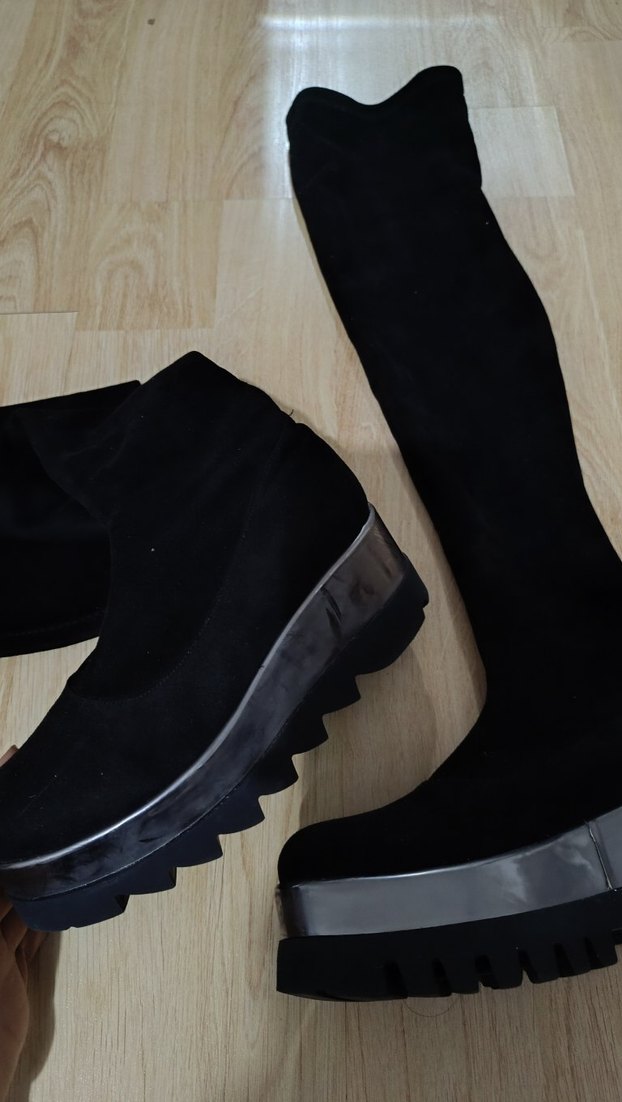 Siyah Süet Dolgu Topuklu Dizüstü Çizme - Görsel 2