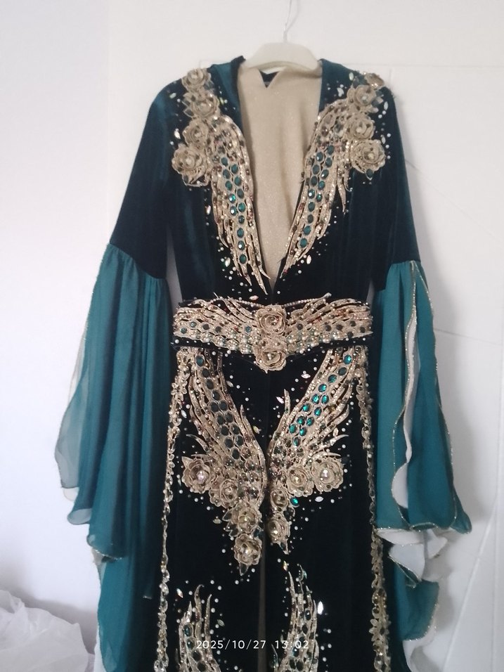 Uzun yeşil Bohem tesettür bindallı - Görsel 5