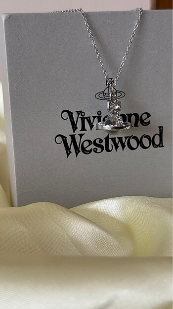 Beden beyaz Renk Vivienne westwood