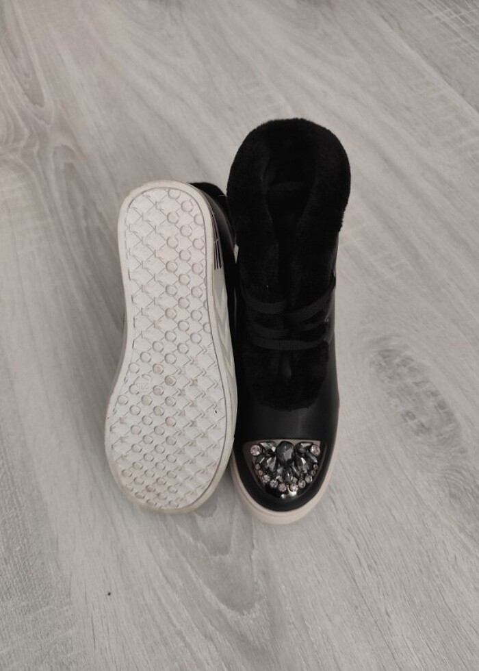 Guja bayan bot - Görsel 3