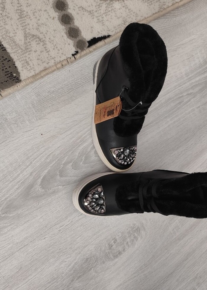 Guja bayan bot - Görsel 4